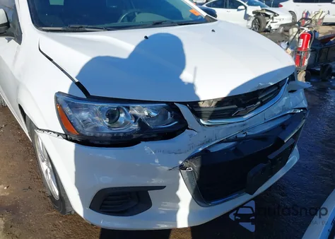 2019 Chevrolet Sonic Lt Auto from USA, damaged, VIN 1G1JD5SB5K4131367
